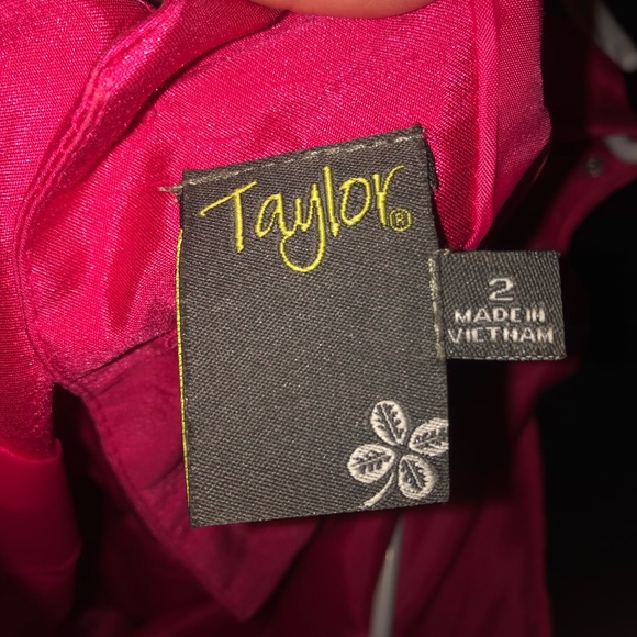 Beautiful Pink Semi Formal Dress “Taylor” - Picture 4 of 7